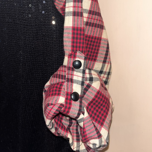 BlankNYC ladies western wear snap down plaid front /sequined back top size sm - Picture 15 of 16